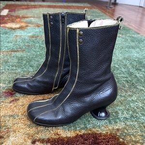 Fluevog 7 minstrel black with yellow stitching.